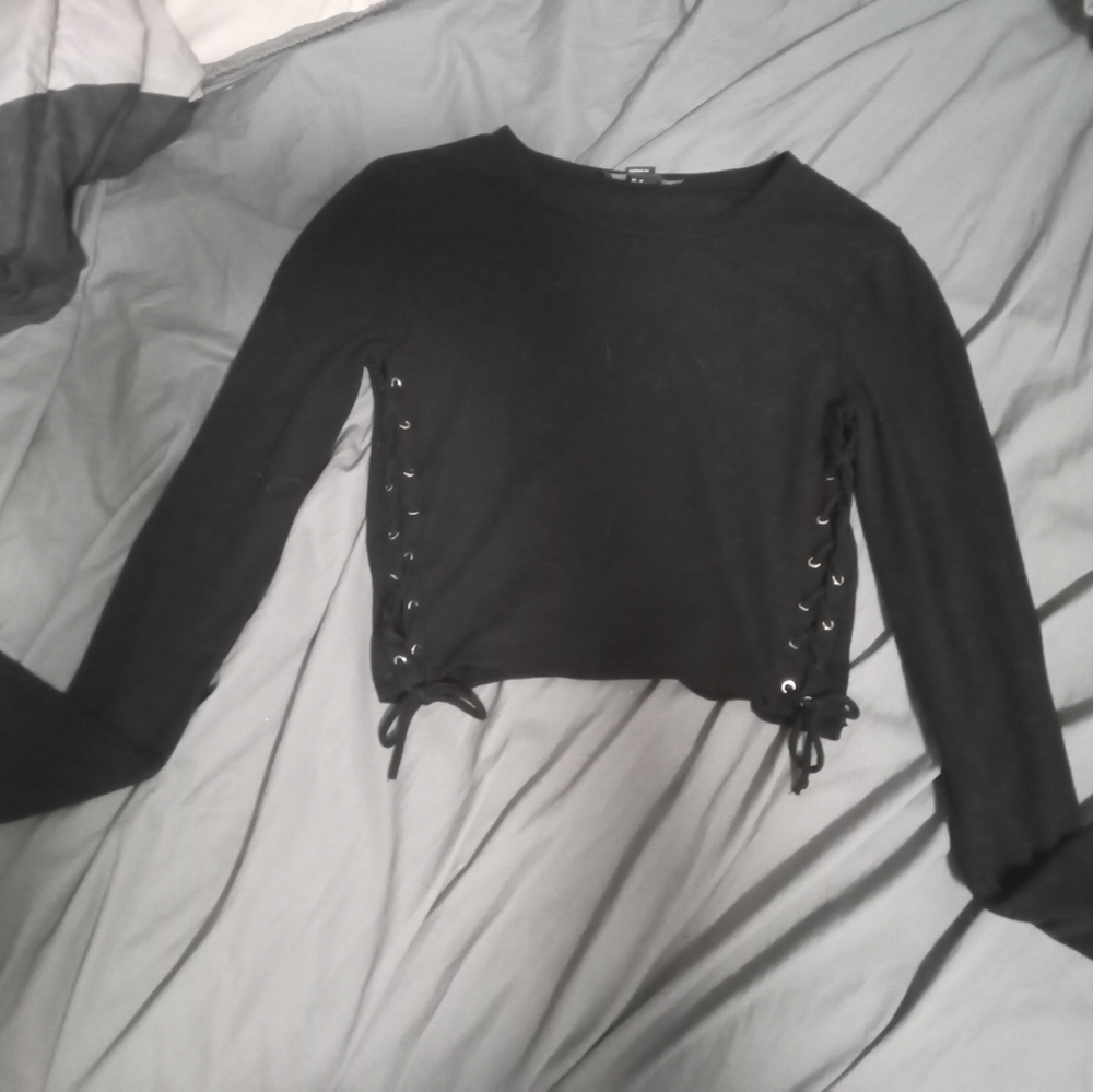 Forever 21 cropped long sleeve